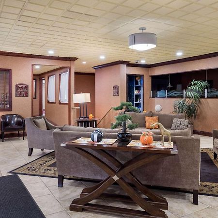 Quality Inn And Suites Fairgrounds - Syracuse Seneca Knolls Eksteriør billede