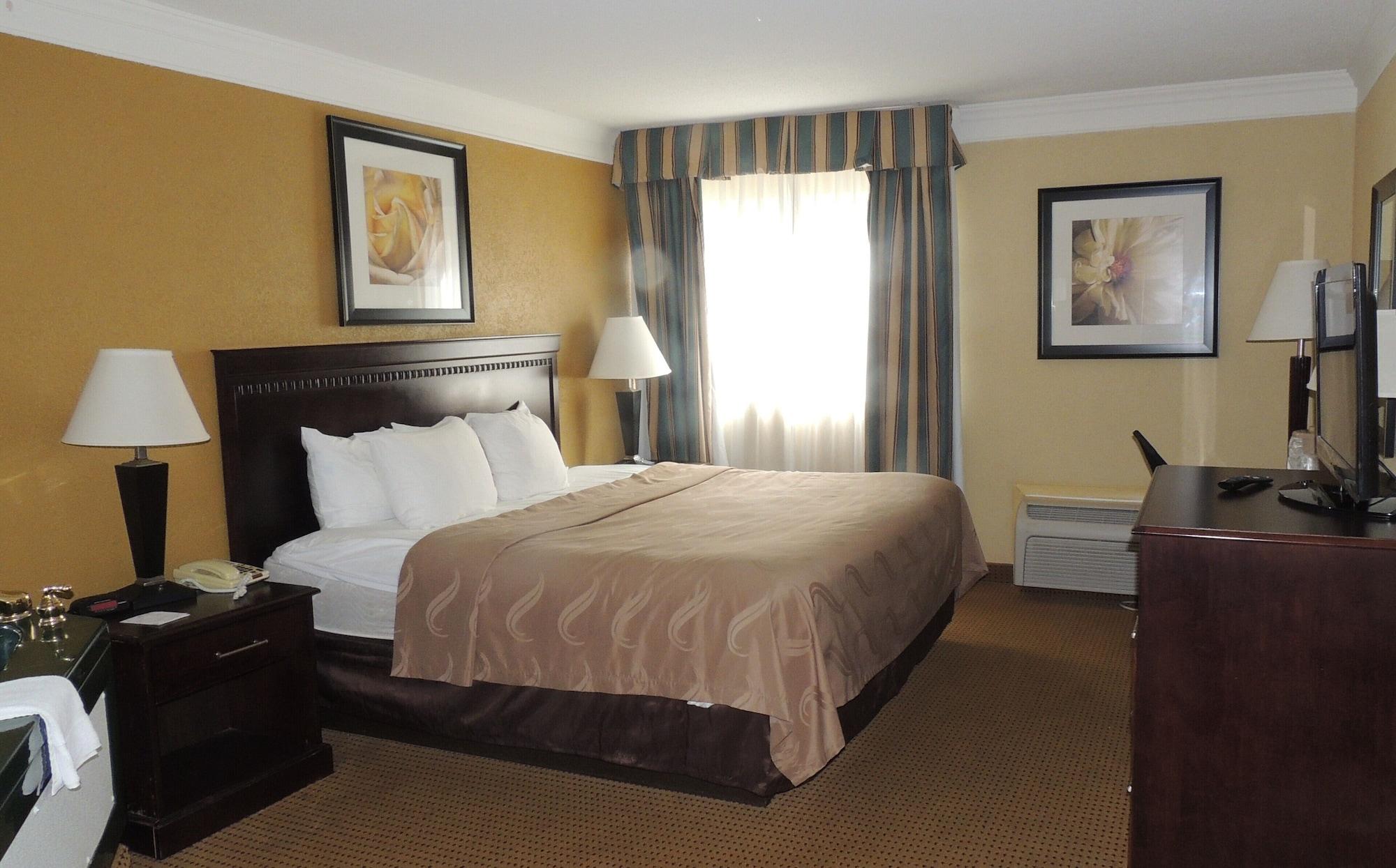 Quality Inn And Suites Fairgrounds - Syracuse Seneca Knolls Eksteriør billede