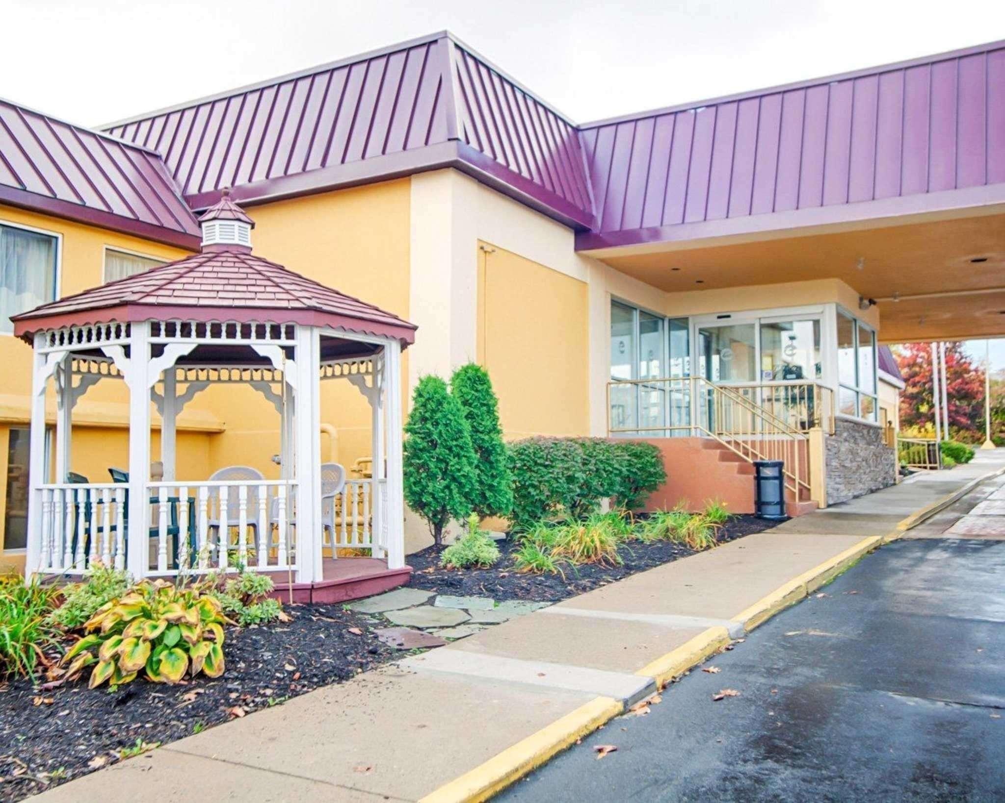 Quality Inn And Suites Fairgrounds - Syracuse Seneca Knolls Eksteriør billede