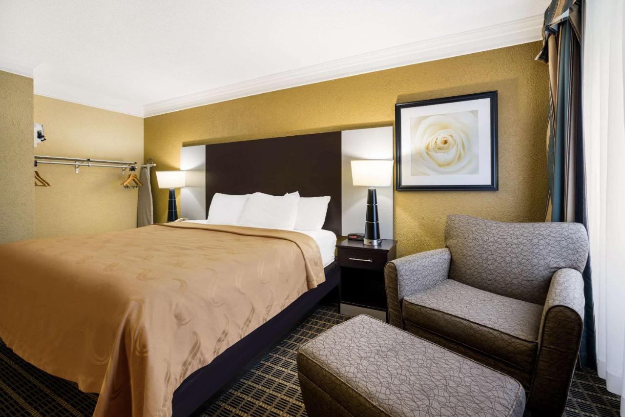 Quality Inn And Suites Fairgrounds - Syracuse Seneca Knolls Eksteriør billede