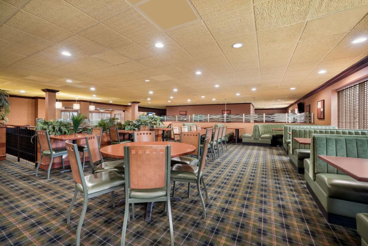 Quality Inn And Suites Fairgrounds - Syracuse Seneca Knolls Eksteriør billede