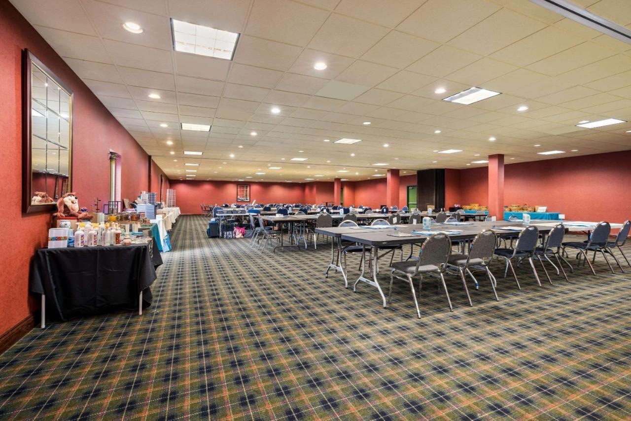 Quality Inn And Suites Fairgrounds - Syracuse Seneca Knolls Eksteriør billede