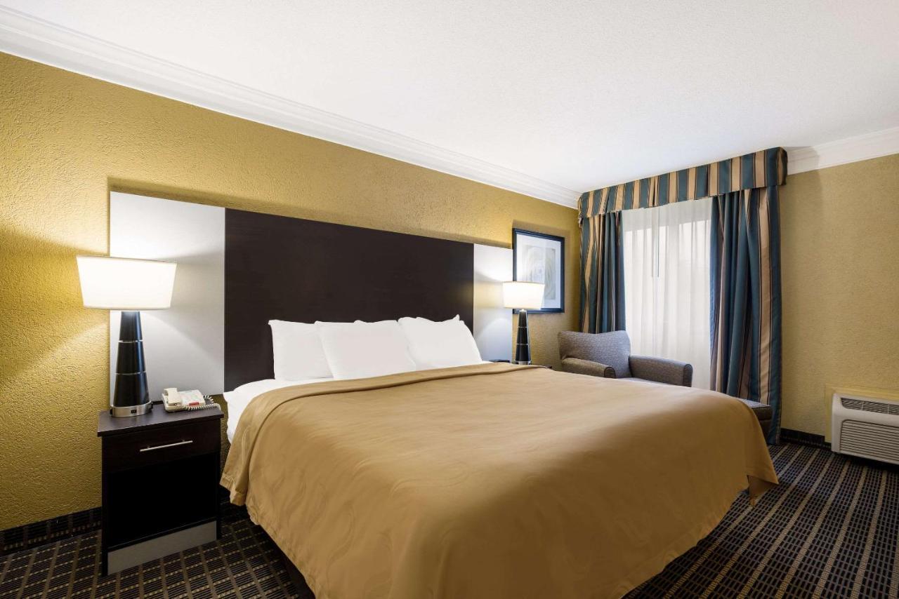 Quality Inn And Suites Fairgrounds - Syracuse Seneca Knolls Eksteriør billede